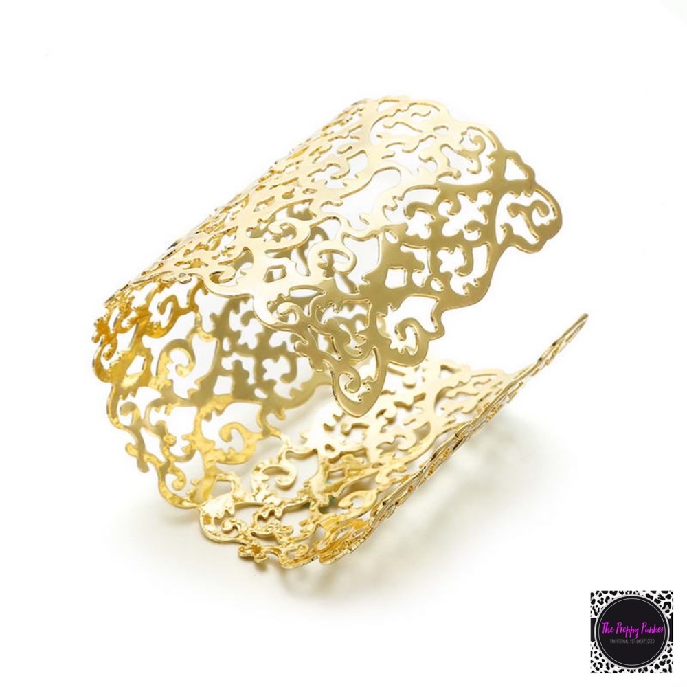 NEW Arabesque Gold Tone Cuff Bracelet NWT